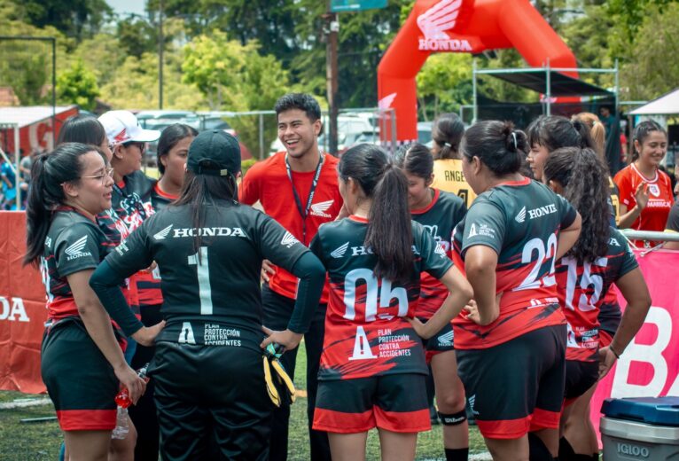 Honda motos avanza a octavos de final en la chamusca del año femenina