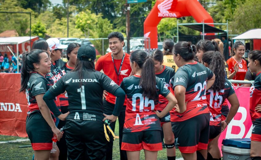 Honda motos avanza a octavos de final en la chamusca del año femenina